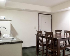Baymont by Wyndham Jamestown Conference Center & Water Park