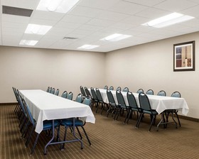 Baymont by Wyndham Jamestown Conference Center & Water Park