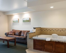 Baymont by Wyndham Jamestown Conference Center & Water Park