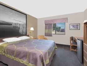 Super 8 by Wyndham Lisbon