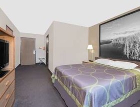 Super 8 by Wyndham Lisbon