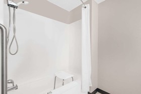 Super 8 by Wyndham Lisbon