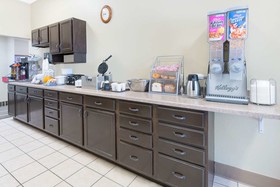 Super 8 by Wyndham Lisbon