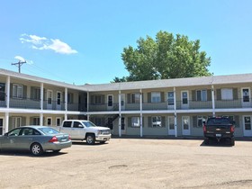 Colonial Motel And RV Park