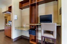 Comfort Inn & Suites Mandan - Bismarck