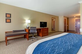 Comfort Inn & Suites Mandan - Bismarck