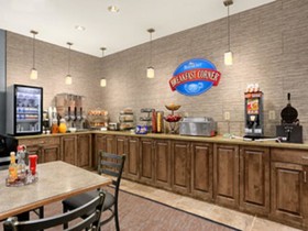 Baymont by Wyndham Minot
