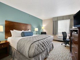 Baymont by Wyndham Minot