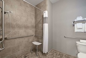 Baymont by Wyndham Minot