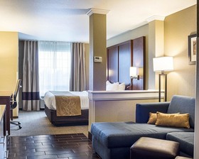 Comfort Suites Minot