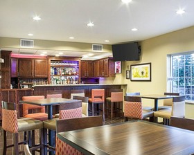 Comfort Suites Minot