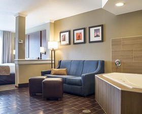 Comfort Suites Minot