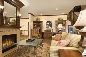 Country Inn & Suites by Radisson, Minot, ND
