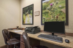Country Inn & Suites by Radisson, Minot, ND