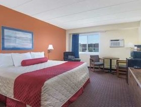 Days Inn by Wyndham Minot