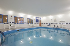 AmericInn by Wyndham Minot