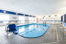 AmericInn by Wyndham Minot
