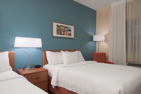 AmericInn by Wyndham Minot
