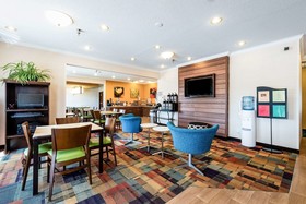 AmericInn by Wyndham Minot