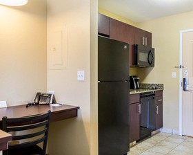 Mainstay Suites Minot