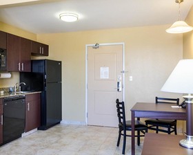 Mainstay Suites Minot