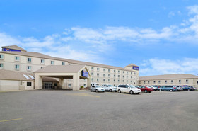 Sleep Inn & Suites
