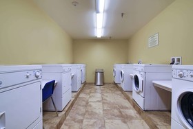 Hawthorn Extended Stay by Wyndham Minot