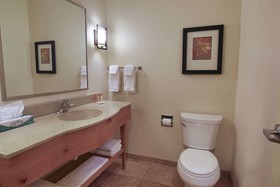 Hawthorn Extended Stay by Wyndham Minot