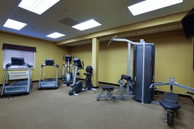 Hawthorn Extended Stay by Wyndham Minot