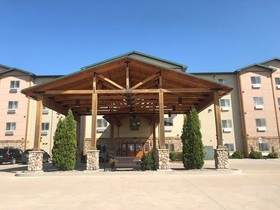Hawthorn Extended Stay by Wyndham Minot