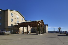 Hawthorn Extended Stay by Wyndham Minot