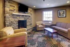 Cobblestone Inn & Suites Rugby