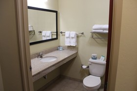 Cobblestone Inn & Suites Rugby