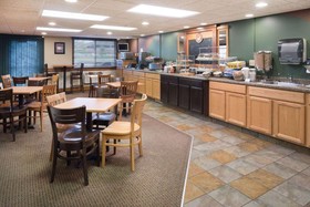 AmericInn by Wyndham Valley City Conference Center