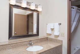 AmericInn by Wyndham Valley City Conference Center