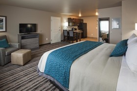 GrandStay Valley City