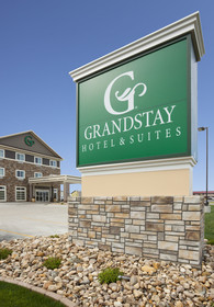 GrandStay Valley City