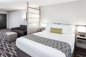 Microtel Inn & Suites by Wyndham West Fargo Medical Center
