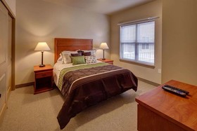 Clarion Hotel & Suites