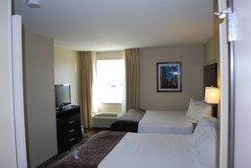 Landmark Suites