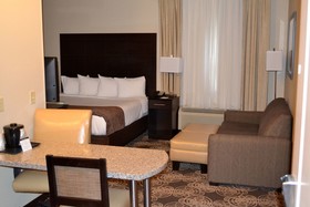 Landmark Suites