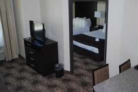 Landmark Suites
