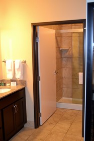 Landmark Suites