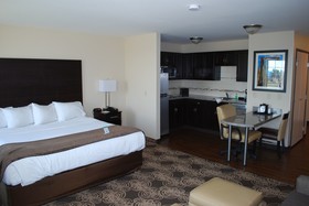 Landmark Suites