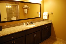 Landmark Suites