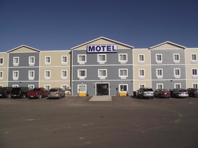 Ramada by Wyndham Williston