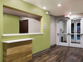 Woodspring Suites Williston