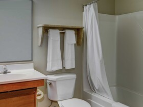 Woodspring Suites Williston