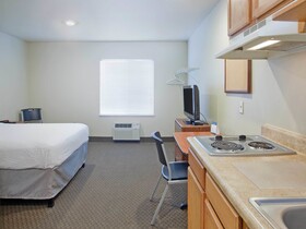 Woodspring Suites Williston