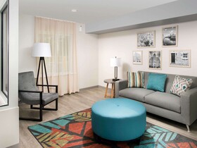 Woodspring Suites Williston